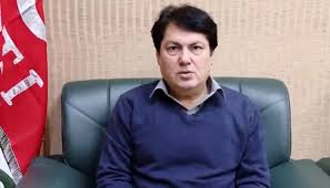 جعلی وزیرِ اعلیٰ نے سڑک کو چونا لگانے کی کوشش میں قومی خزانے کو چونا لگا دیا، بیرسٹر سیف