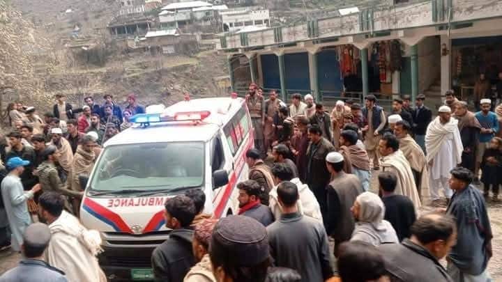 ملک خیل کوٹکے کے مقام پر گاڑی حادثے کا شکار، 5 افراد جان بحق 3 شدید زخمی