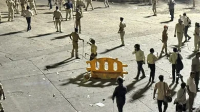 بادشاہ اورنگزیب کے مزار کے خلاف اختجاج کشیدگی پر کرفیو نافذ