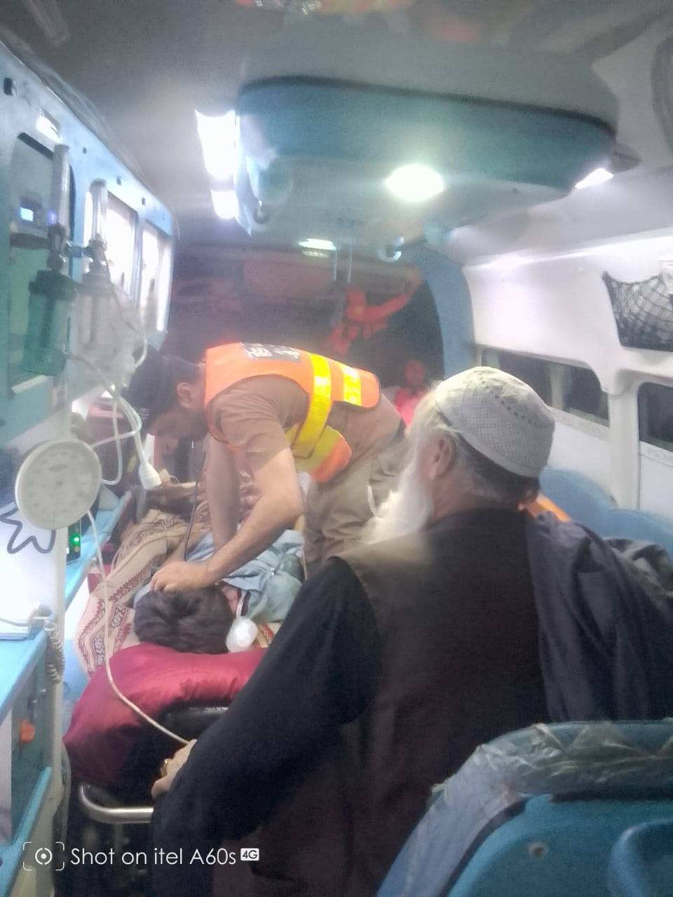 شانگلہ میں کوڑمنگ اوتلاو کے مقام پر موٹرگاڑی کے حادثے میں تین افراد زخمی