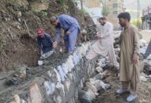 ضلعی انتظامیہ کی زیر تعمیر کروڑہ - اجمیر روڈ کے غیر معیاری کام کے خلاف کاروائی